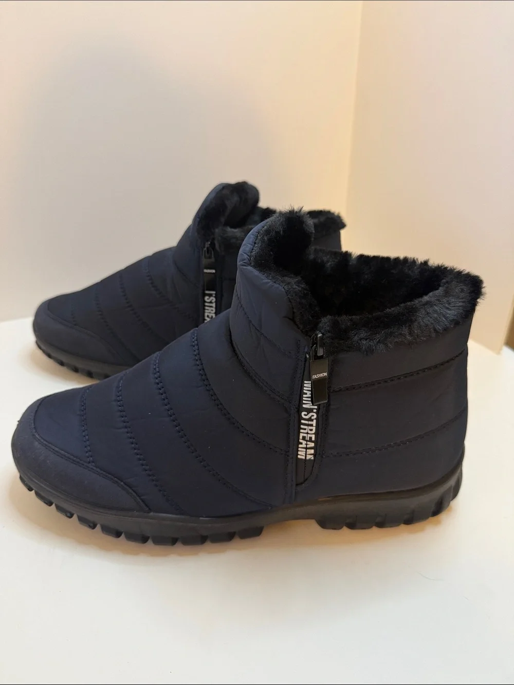 Navy Faux Fur Lined Winter Snow Boot Slippers Mens Size 11.5 (42) Cozy Zip Boot